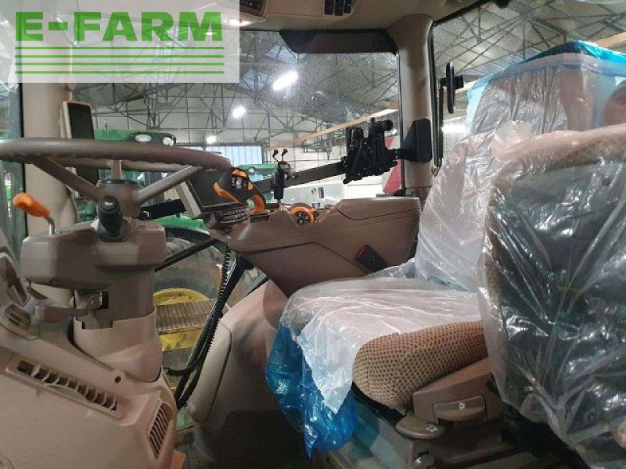 John Deere 6r 215 - Traktor: 4 kép. John Deere 6r 215 - Traktor: 4 kép.