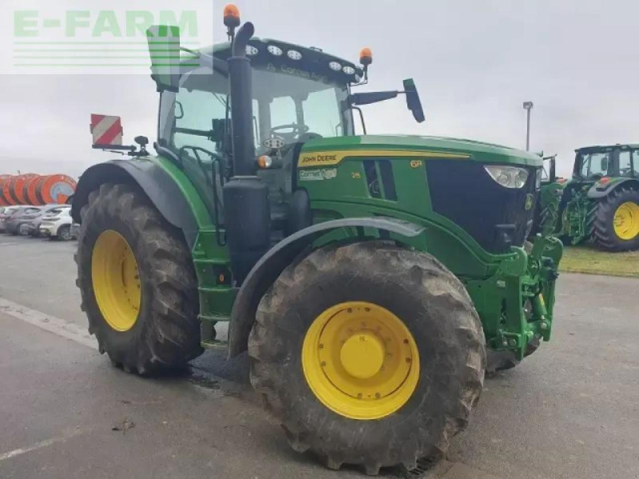 John Deere 6r 215 - Traktor: 2 kép. John Deere 6r 215 - Traktor: 2 kép.