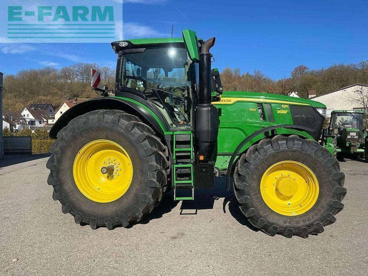 John Deere 6r250 /6r 250 - Traktor: 2 kép. John Deere 6r250 /6r 250 - Traktor: 2 kép.