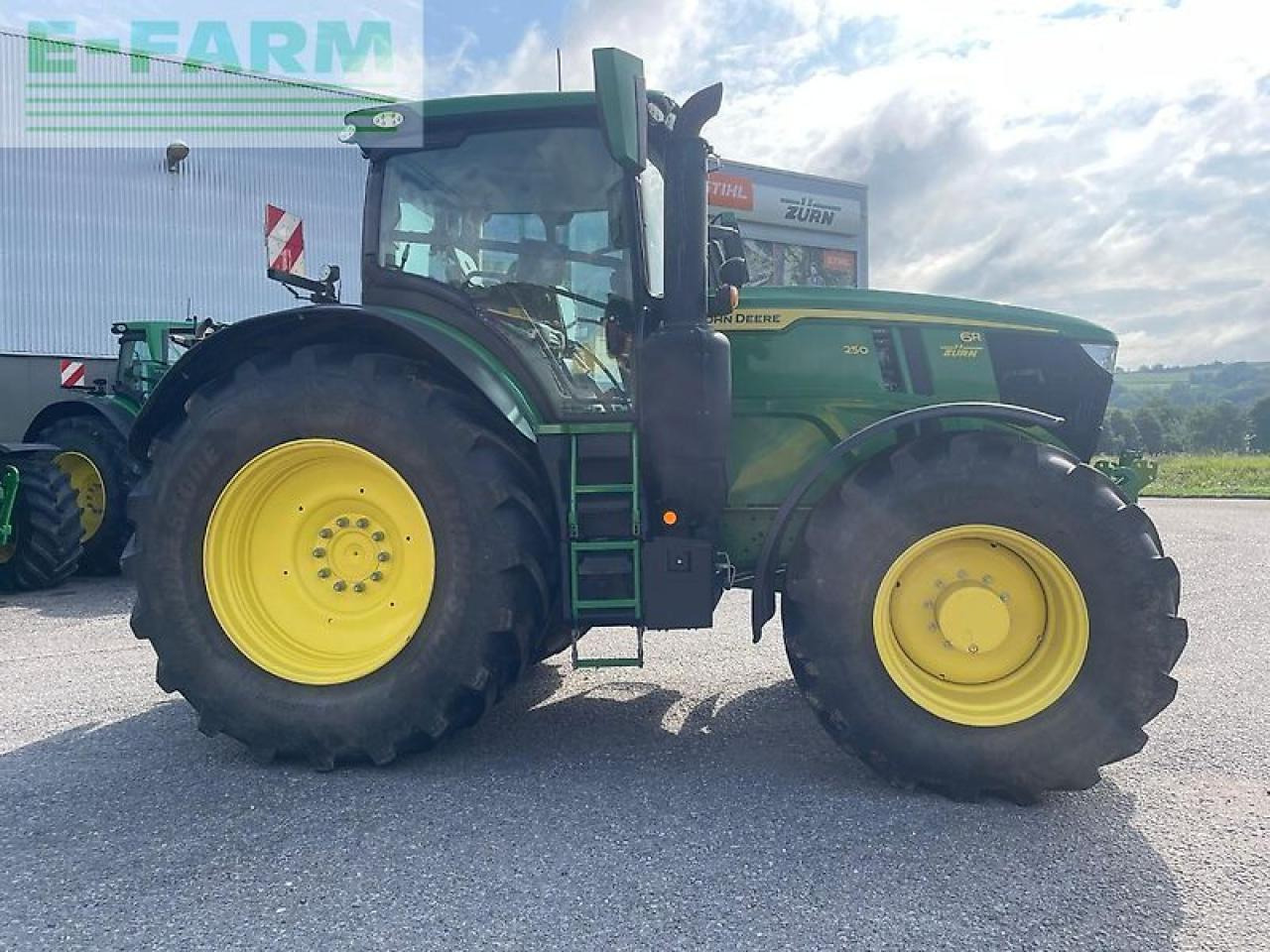 John Deere 6r250 / 6r 250 - Traktor: 4 kép. John Deere 6r250 / 6r 250 - Traktor: 4 kép.