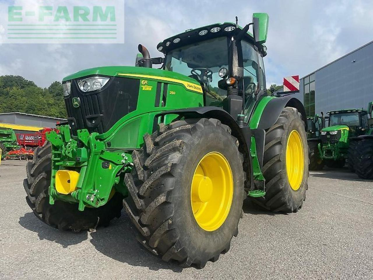John Deere 6r250 / 6r 250 - Traktor: 2 kép. John Deere 6r250 / 6r 250 - Traktor: 2 kép.