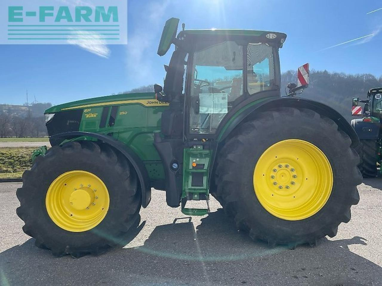 John Deere 6r250 / 6r 250 - Traktor: 3 kép. John Deere 6r250 / 6r 250 - Traktor: 3 kép.