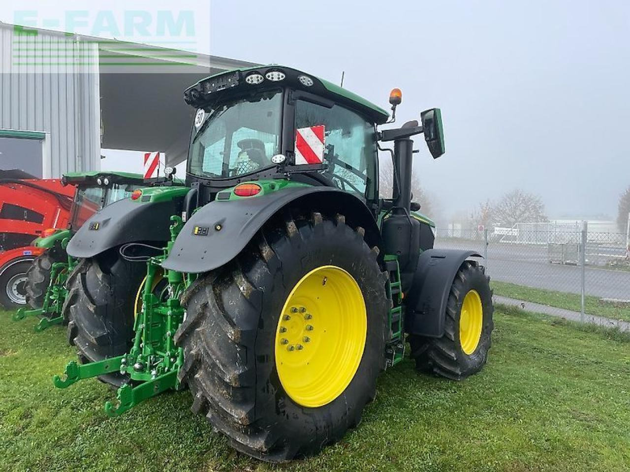 Traktor John Deere 6r250 / 6r250: 8 kép.