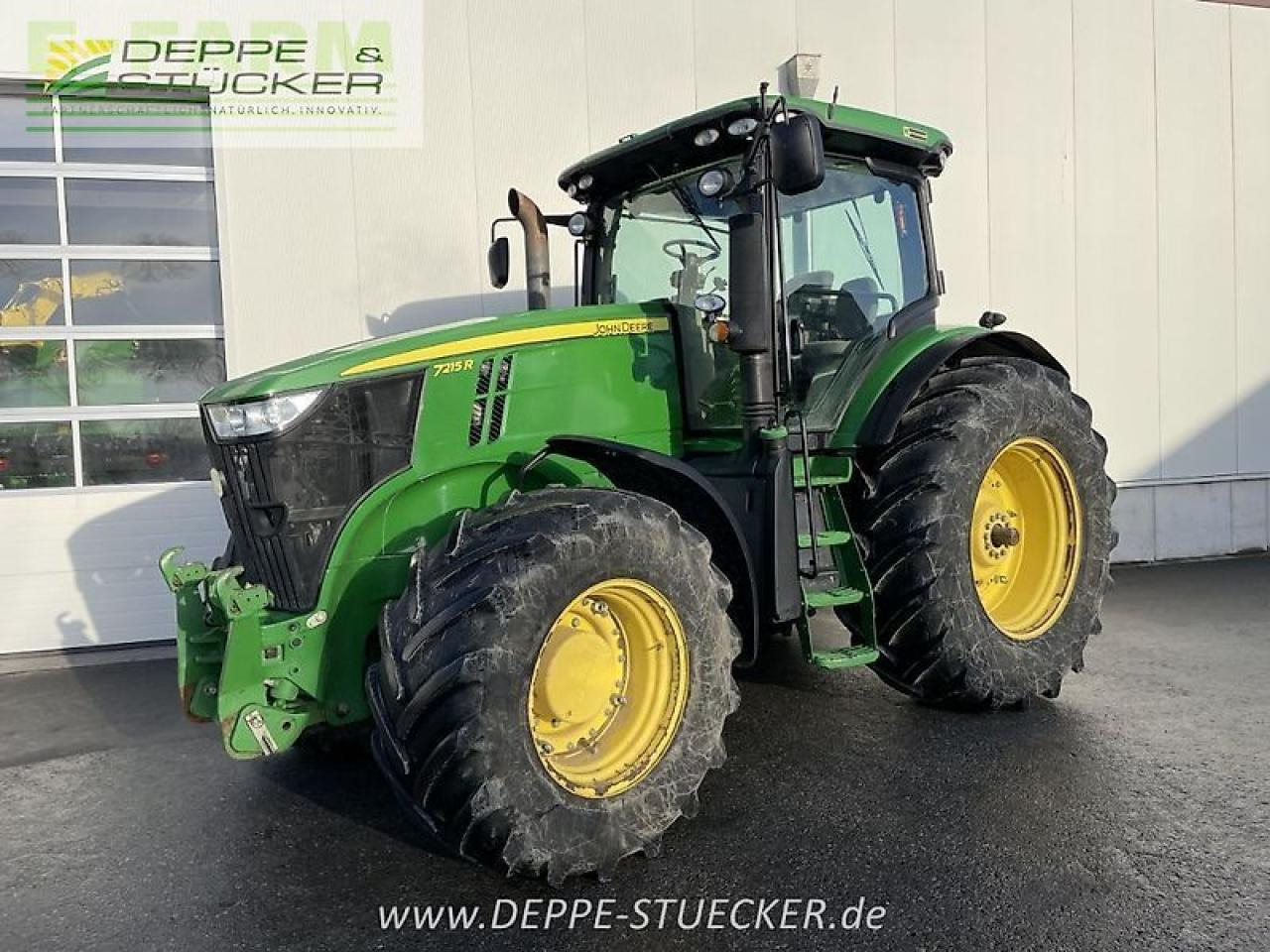 John Deere 7215r mit zwillingsrädern - Traktor: 1 kép. John Deere 7215r mit zwillingsrädern - Traktor: 1 kép.