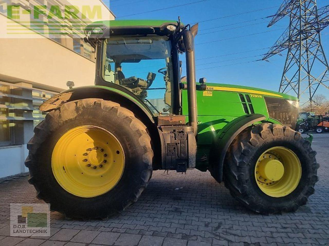 John Deere 7230r e23 mit 9.0 ltr motor - Traktor: 3 kép. John Deere 7230r e23 mit 9.0 ltr motor - Traktor: 3 kép.