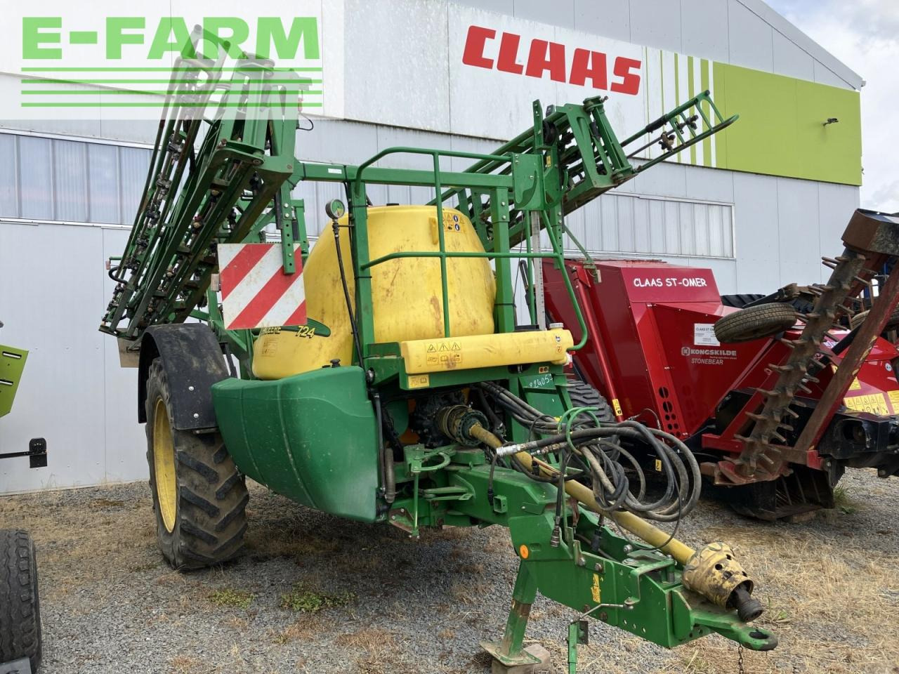 John Deere 724 - Vontatott permetezők: 2 kép. John Deere 724 - Vontatott permetezők: 2 kép.