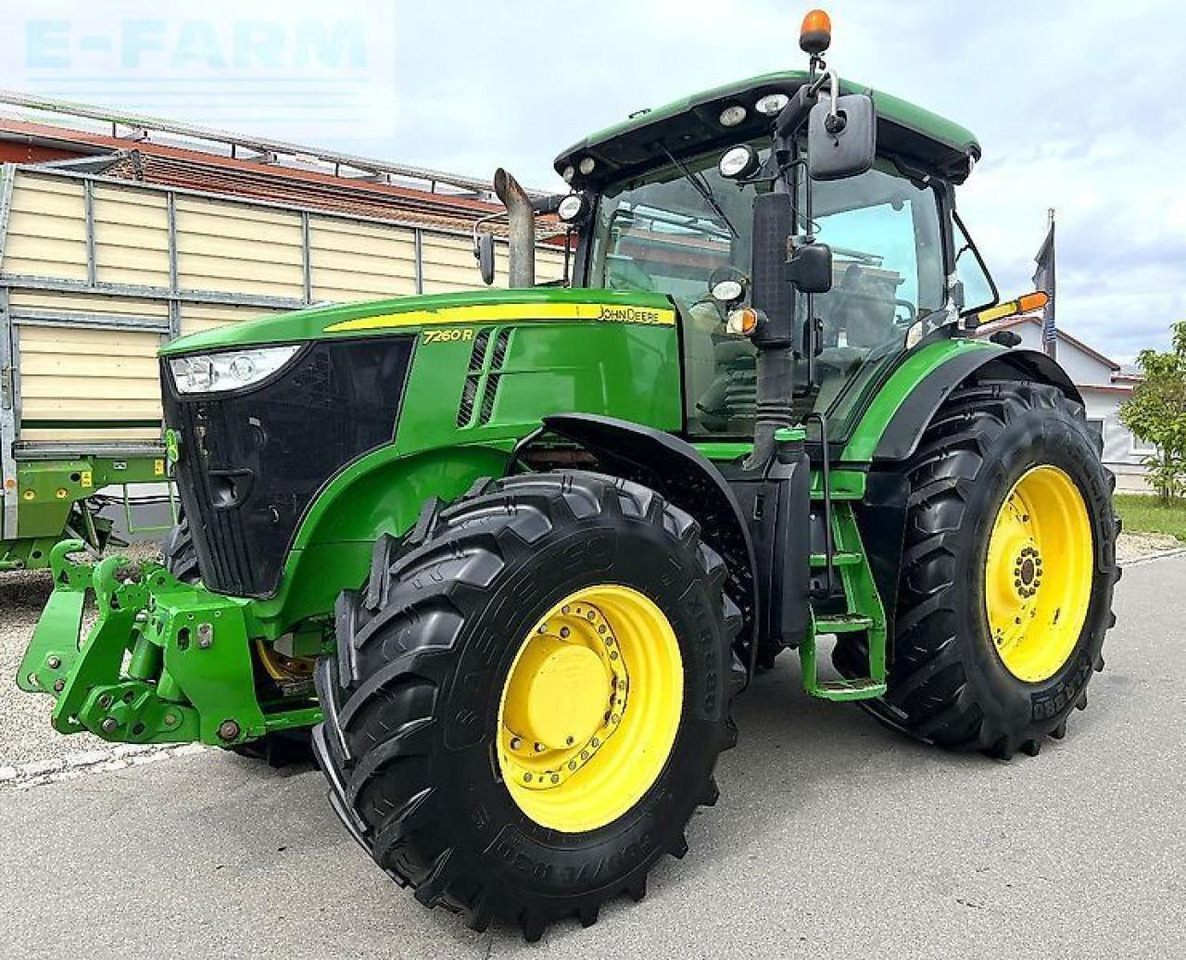 John Deere 7260 r mit einer guten ausstattung - Traktor: 1 kép. John Deere 7260 r mit einer guten ausstattung - Traktor: 1 kép.