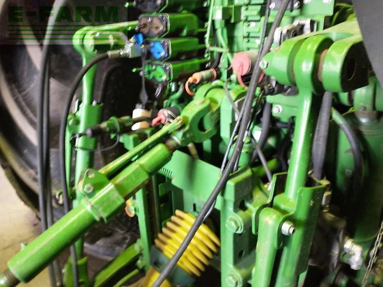 John Deere 7310r my17 ap 40 - Traktor: 2 kép. John Deere 7310r my17 ap 40 - Traktor: 2 kép.