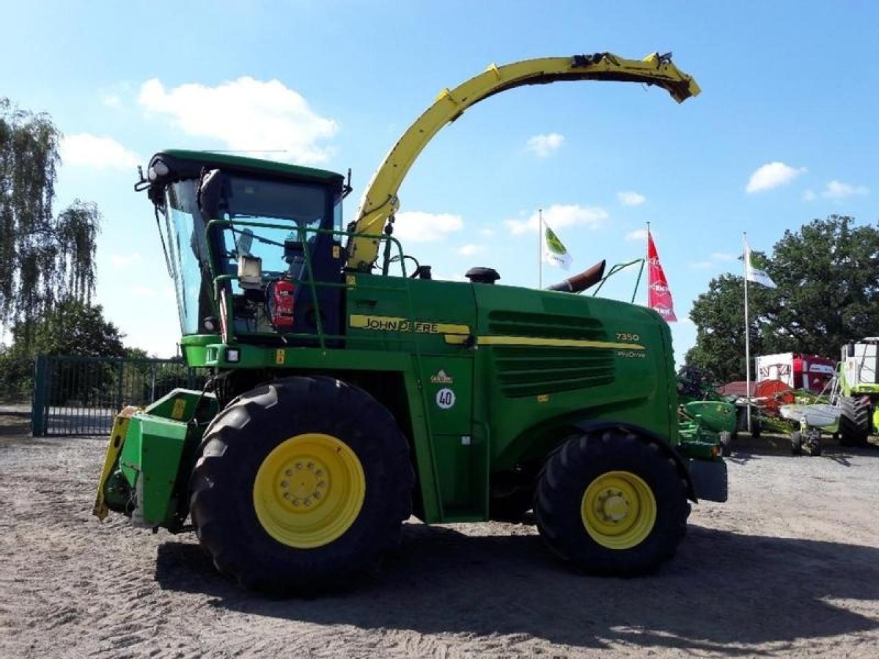 John Deere 7350 ohne vorsatz - Önjáró szecskázógép: 4 kép. John Deere 7350 ohne vorsatz - Önjáró szecskázógép: 4 kép.