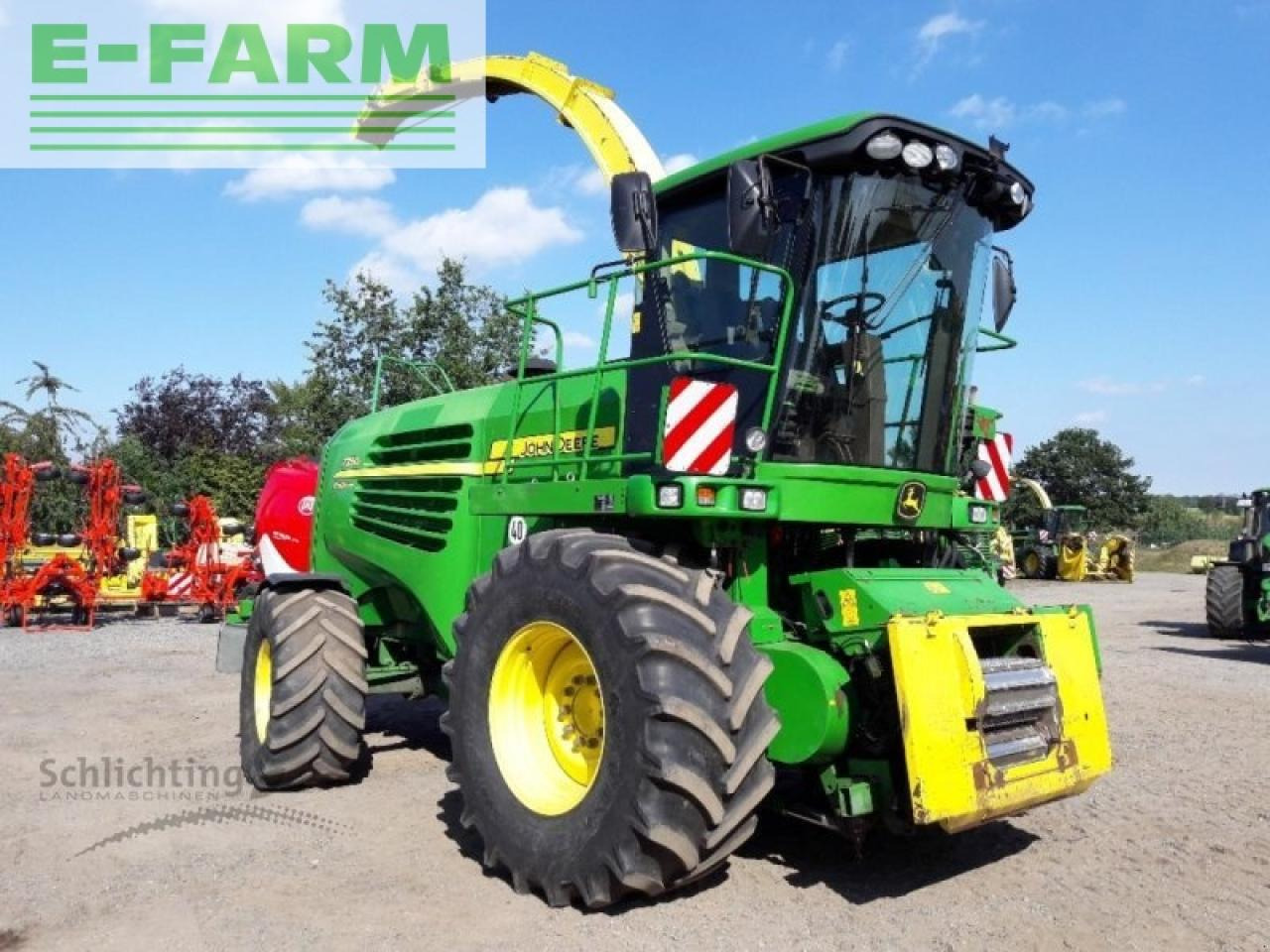 John Deere 7350 ohne vorsatz - Önjáró szecskázógép: 1 kép. John Deere 7350 ohne vorsatz - Önjáró szecskázógép: 1 kép.