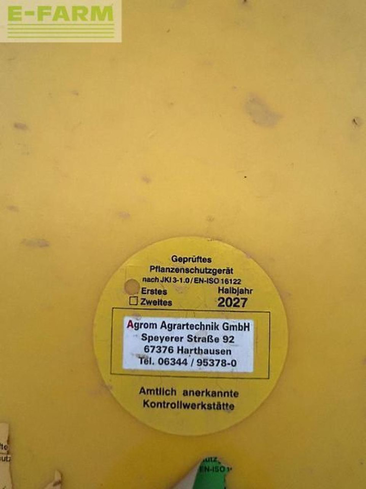 John Deere 740i - Vontatott permetezők: 5 kép. John Deere 740i - Vontatott permetezők: 5 kép.