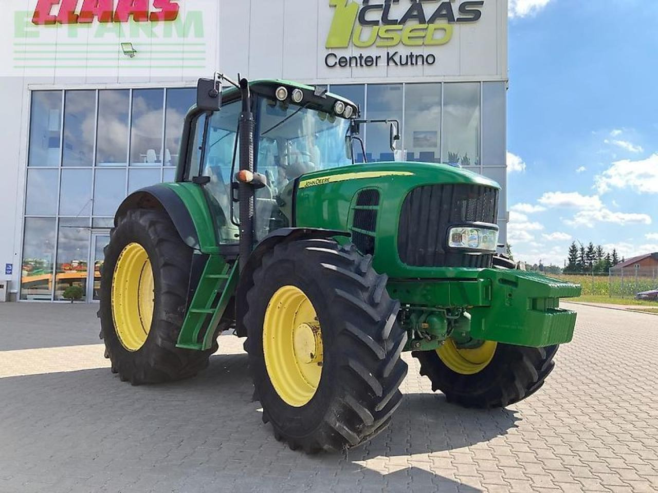 John Deere 7430 - Traktor: 1 kép. John Deere 7430 - Traktor: 1 kép.