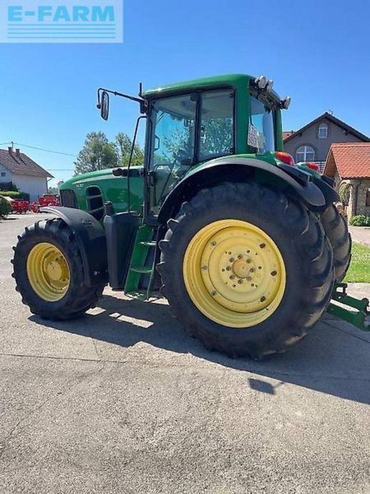 John Deere 7430 - Traktor: 4 kép. John Deere 7430 - Traktor: 4 kép.