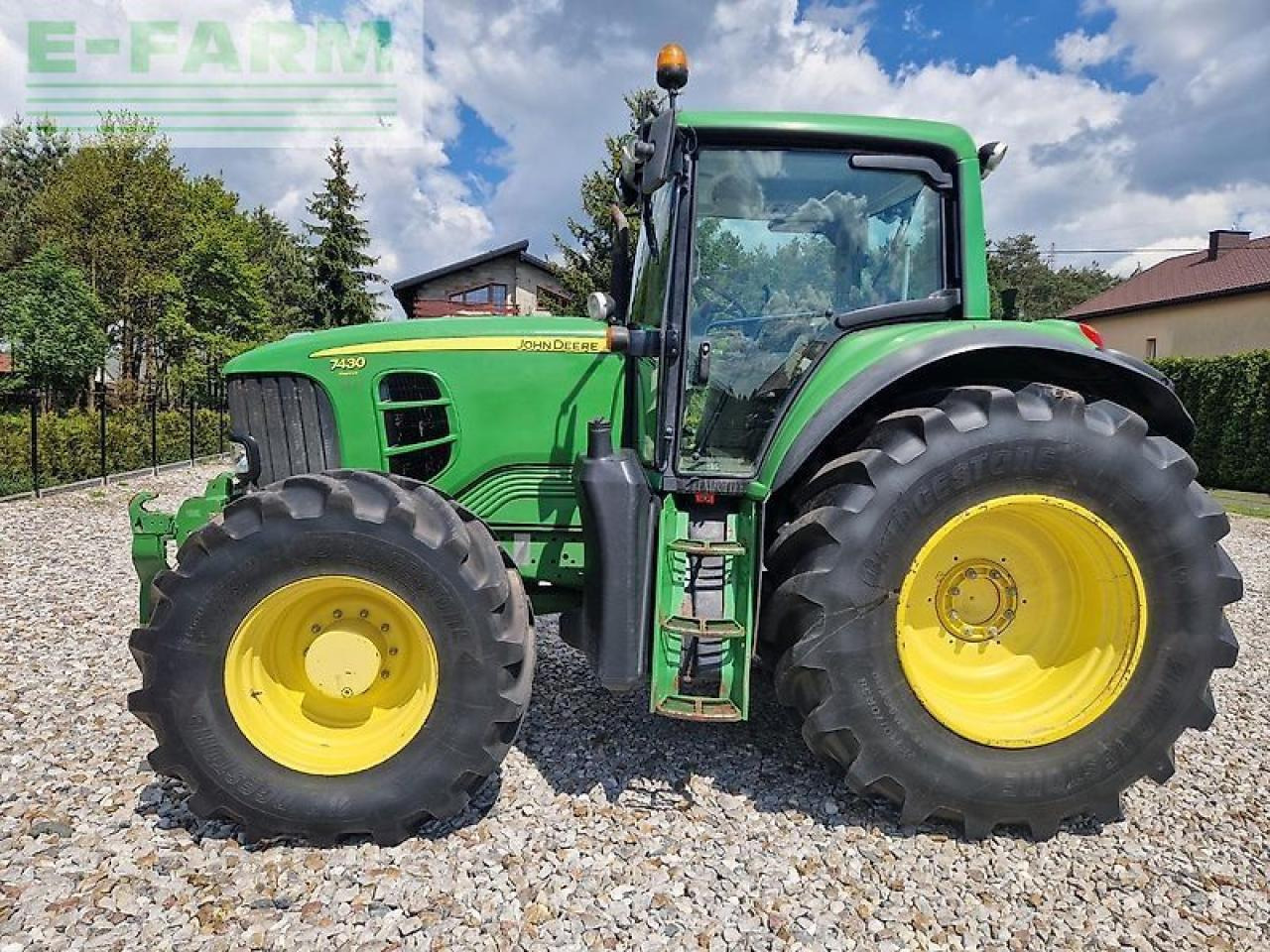 John Deere 7430 premium - Traktor: 4 kép. John Deere 7430 premium - Traktor: 4 kép.