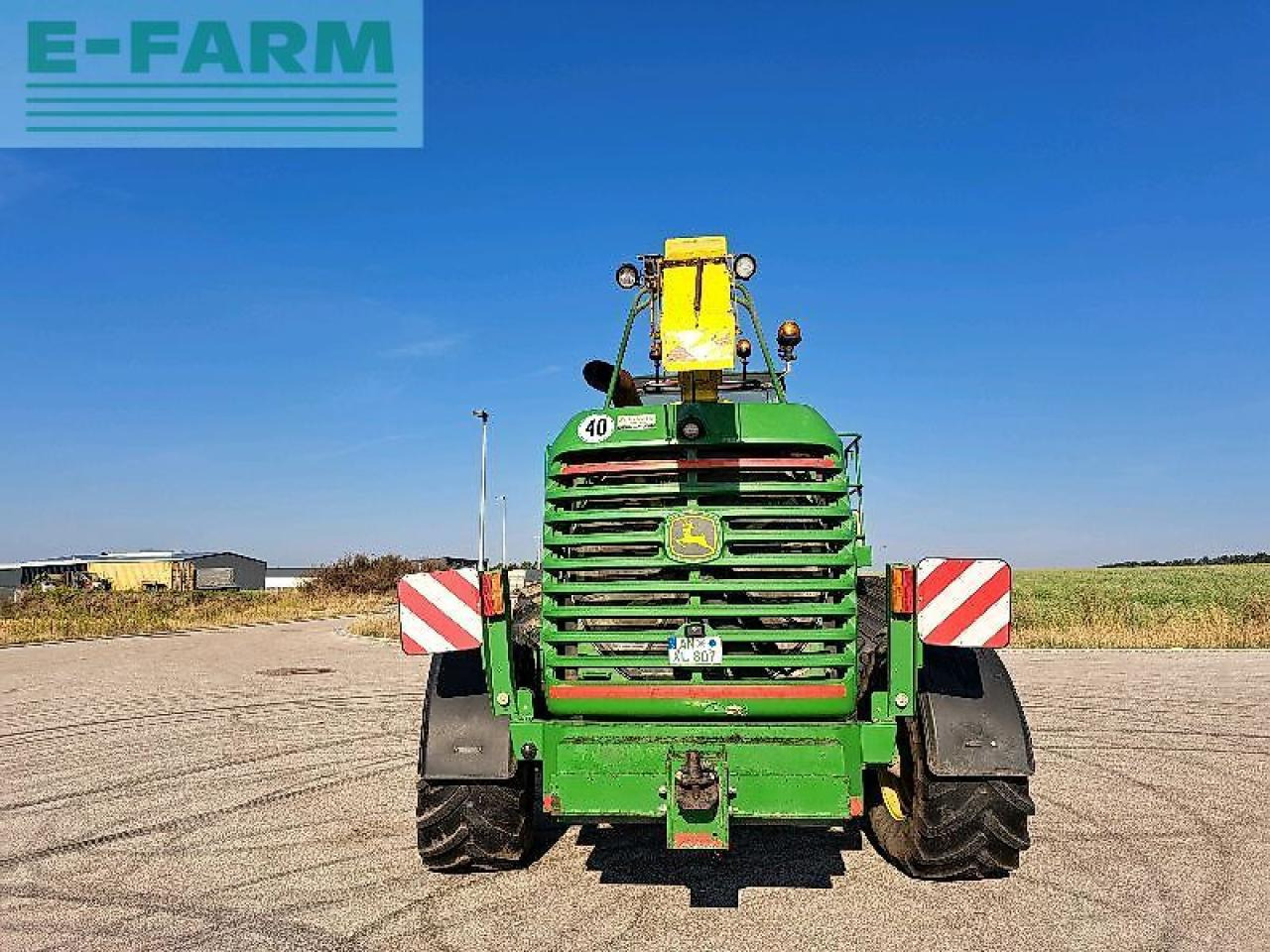 John Deere 7750 - Önjáró szecskázógép: 4 kép. John Deere 7750 - Önjáró szecskázógép: 4 kép.