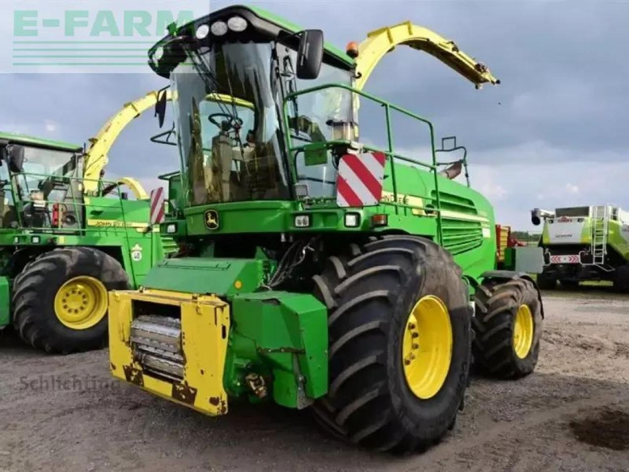 John Deere 7750i prodrive - Önjáró szecskázógép: 1 kép. John Deere 7750i prodrive - Önjáró szecskázógép: 1 kép.
