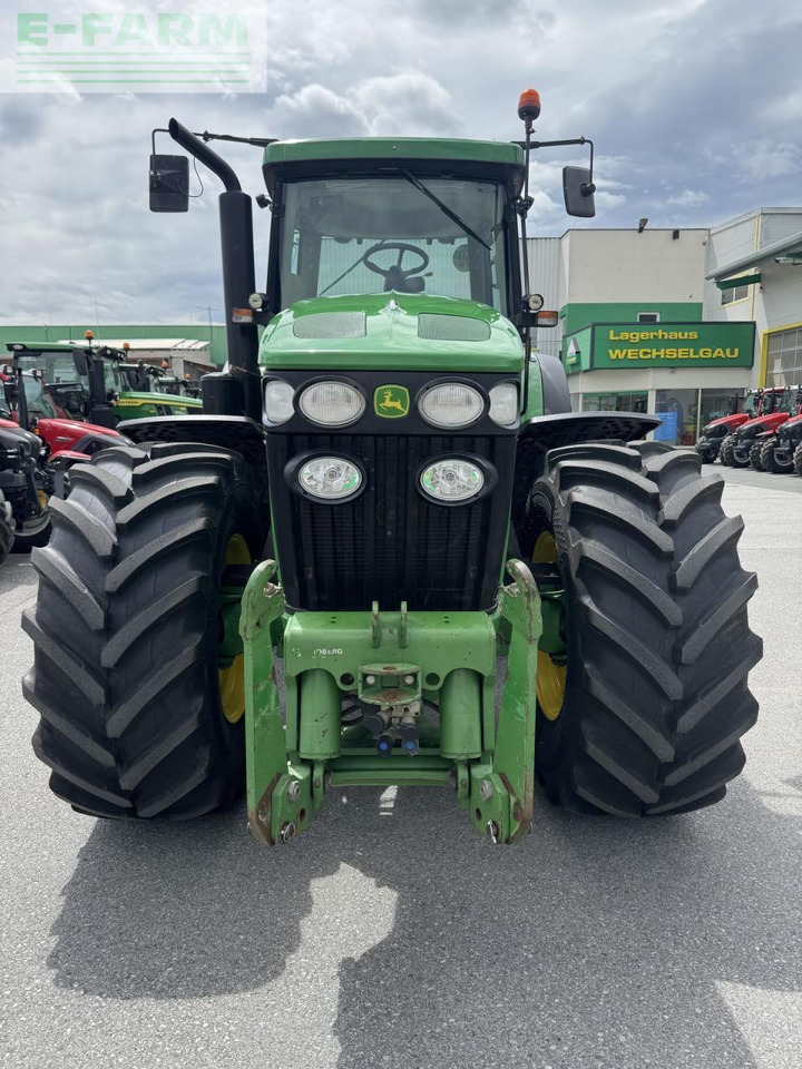 John Deere 7920 - Traktor: 3 kép. John Deere 7920 - Traktor: 3 kép.