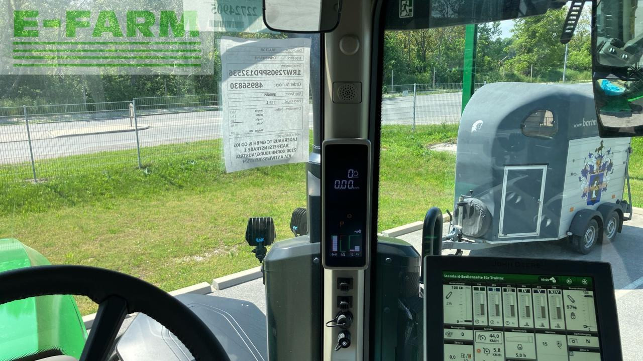 Traktor John Deere 7R 290: 21 kép.