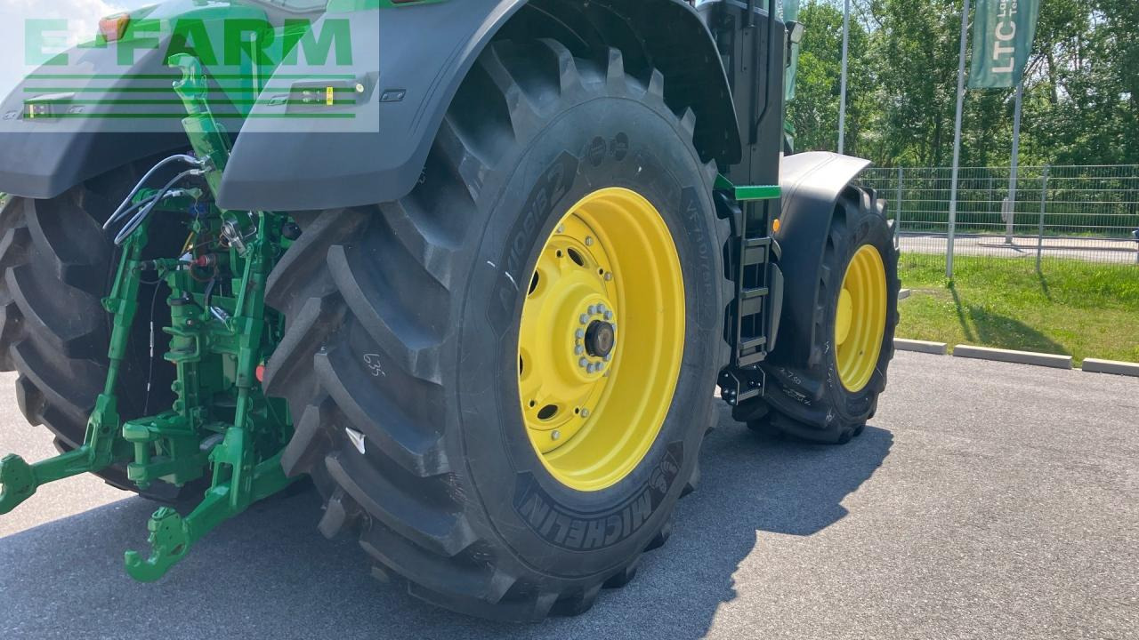 Traktor John Deere 7R 290: 15 kép.