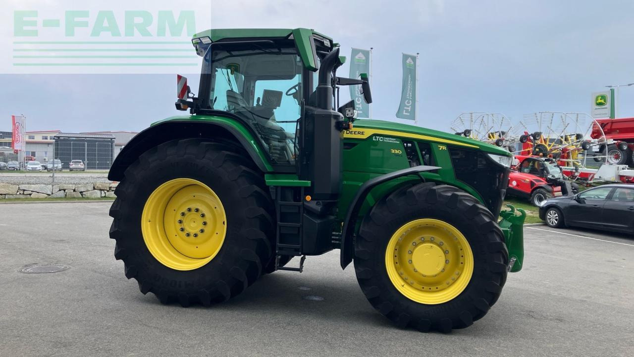 John Deere 7R 330 - Traktor: 5 kép. John Deere 7R 330 - Traktor: 5 kép.