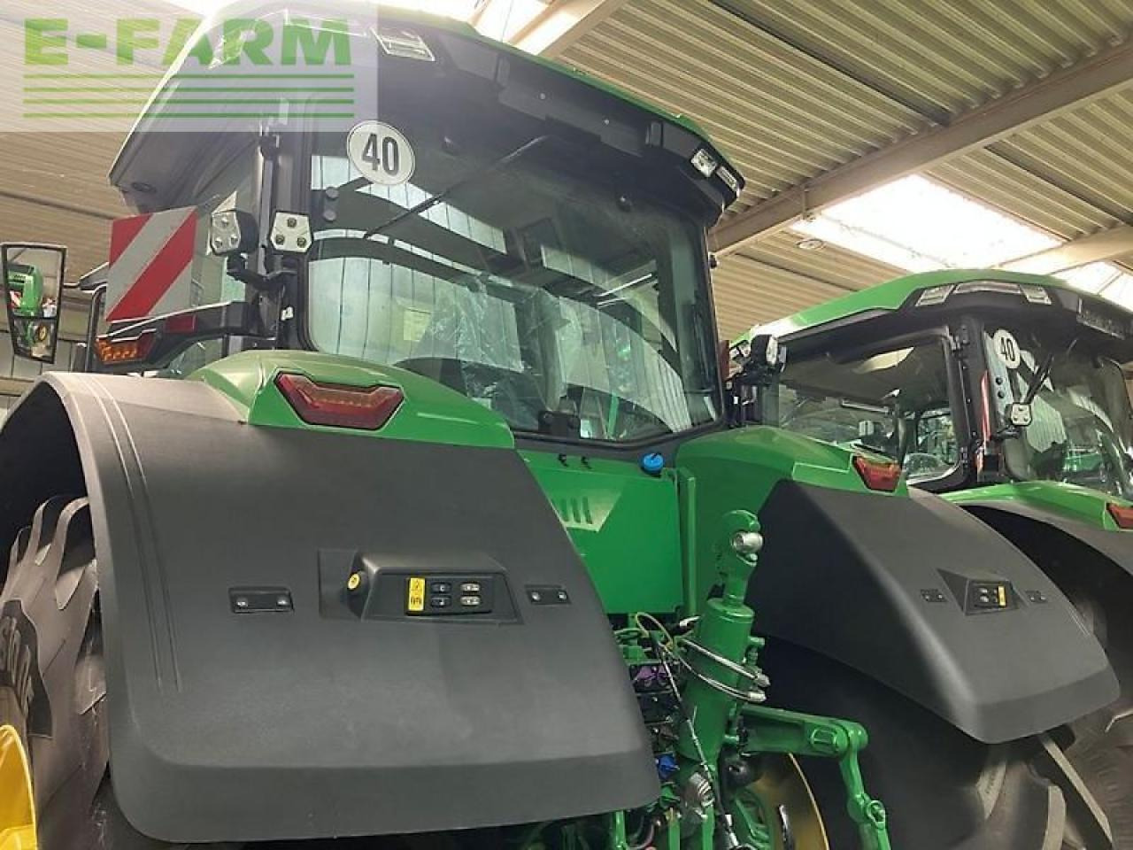 John Deere 7r 330 - Traktor: 3 kép. John Deere 7r 330 - Traktor: 3 kép.