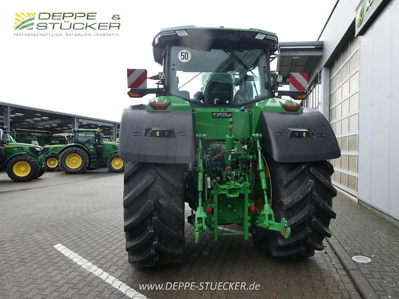 John Deere 7r 330 - Traktor: 4 kép. John Deere 7r 330 - Traktor: 4 kép.