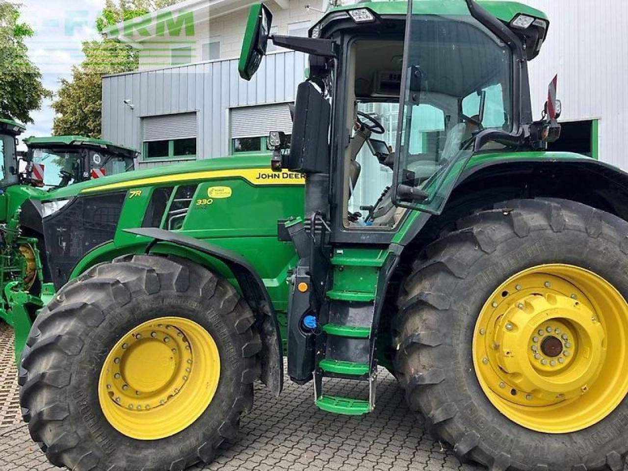 John Deere 7r 330 - Traktor: 5 kép. John Deere 7r 330 - Traktor: 5 kép.
