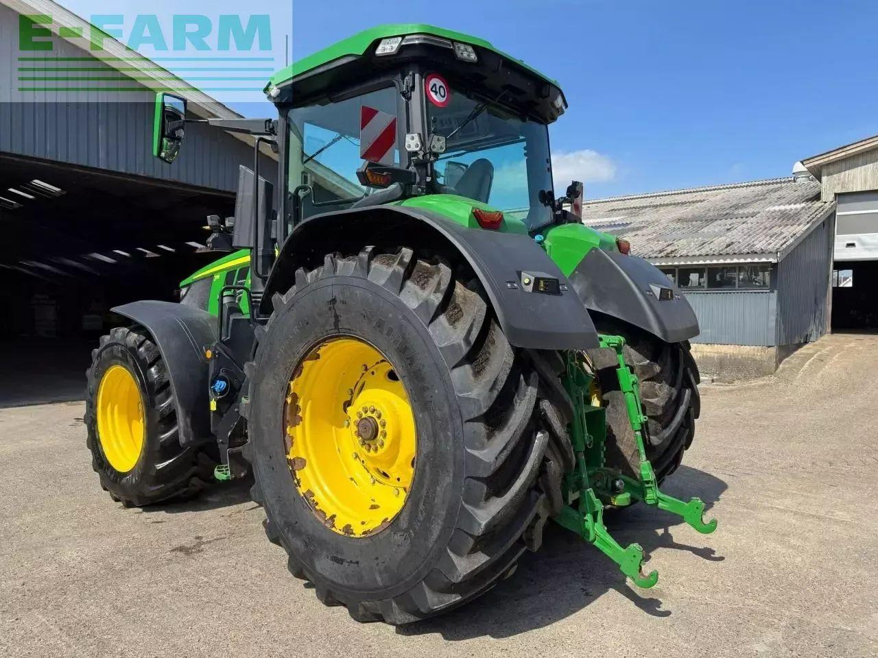 John Deere 7r 350 - Traktor: 2 kép. John Deere 7r 350 - Traktor: 2 kép.