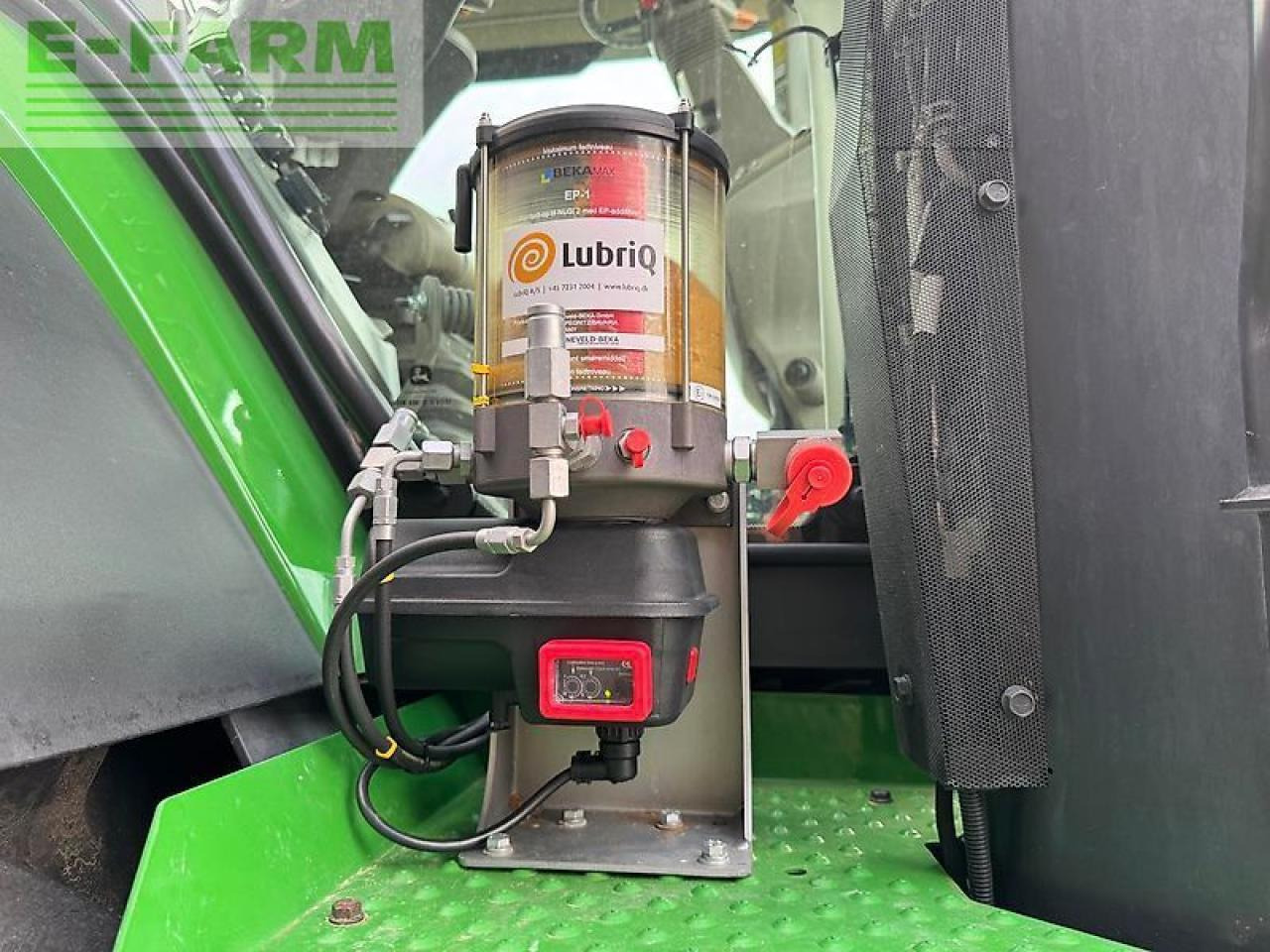 John Deere 7r 350 - Traktor: 2 kép. John Deere 7r 350 - Traktor: 2 kép.