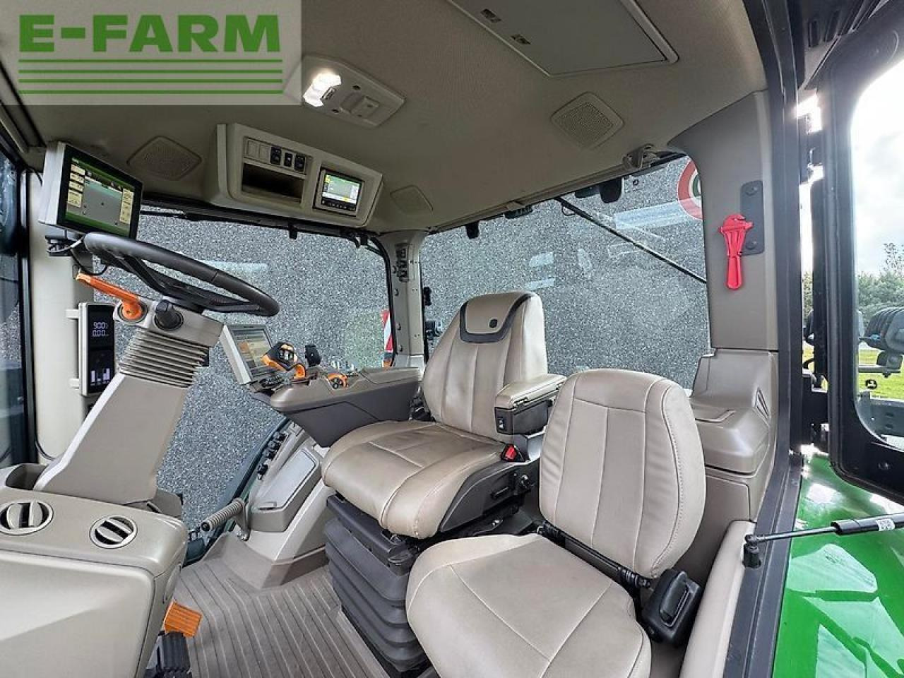 John Deere 7r 350 - Traktor: 3 kép. John Deere 7r 350 - Traktor: 3 kép.