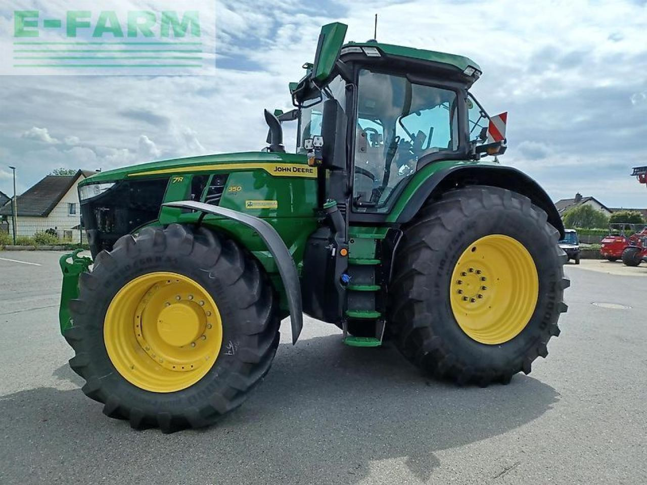 John Deere 7r 350 mit rückfahreinrichtung - Traktor: 4 kép. John Deere 7r 350 mit rückfahreinrichtung - Traktor: 4 kép.