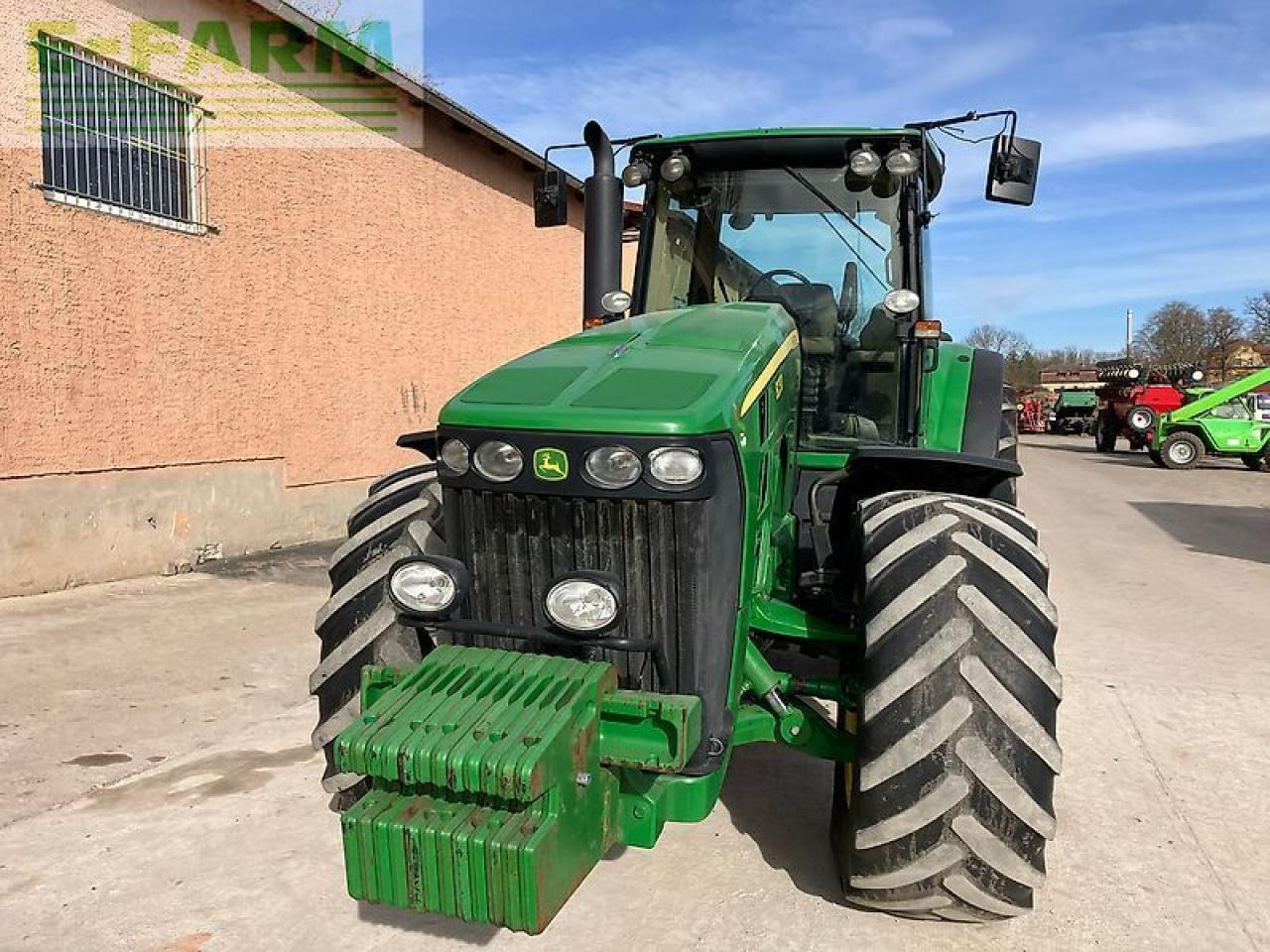 John Deere 8230 ils, powr shift - Traktor: 3 kép. John Deere 8230 ils, powr shift - Traktor: 3 kép.