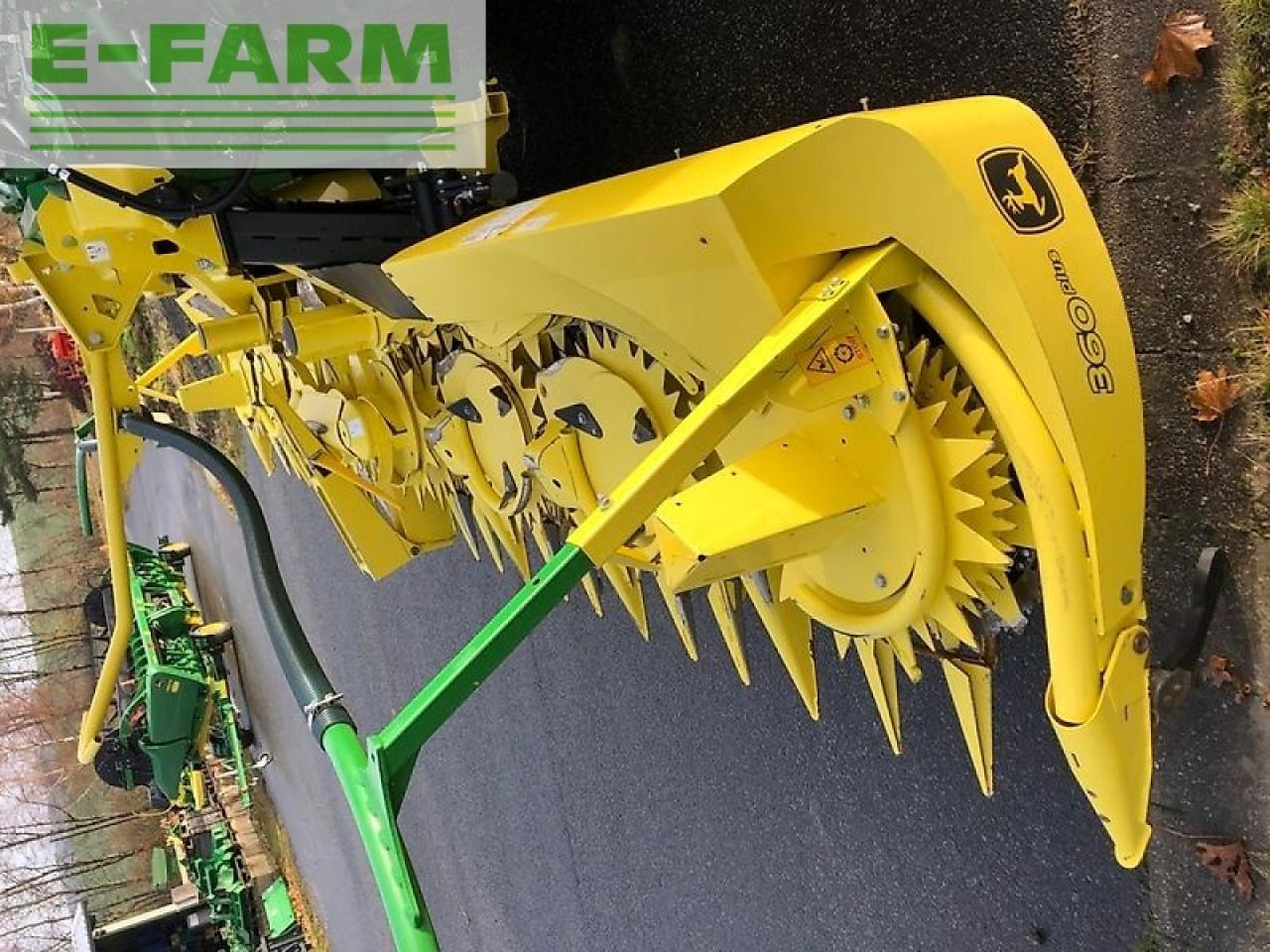 John Deere 8300i mit kemper 360plus & pu 639 - Önjáró szecskázógép: 5 kép. John Deere 8300i mit kemper 360plus & pu 639 - Önjáró szecskázógép: 5 kép.