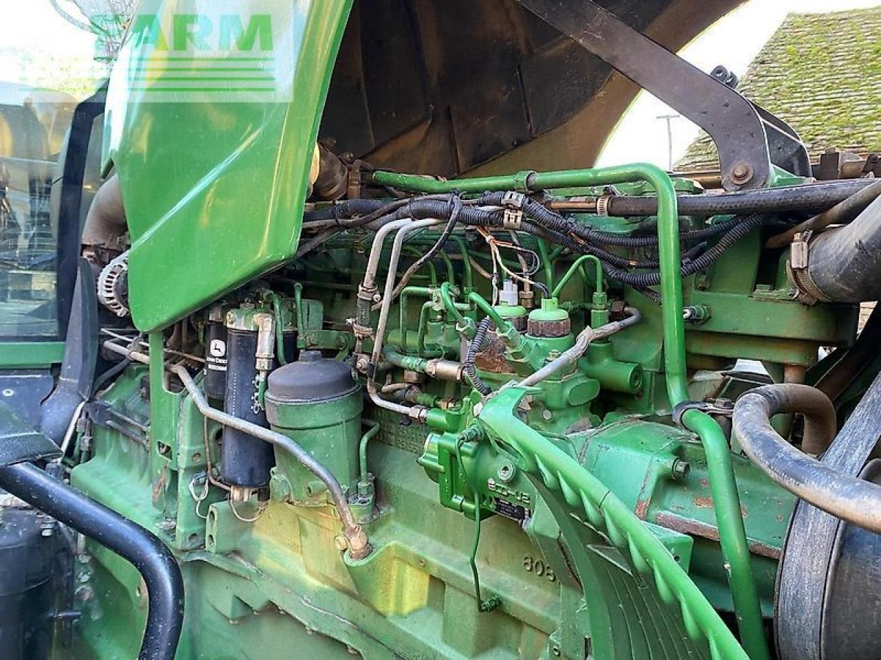 Traktor John Deere 8320: 36 kép.