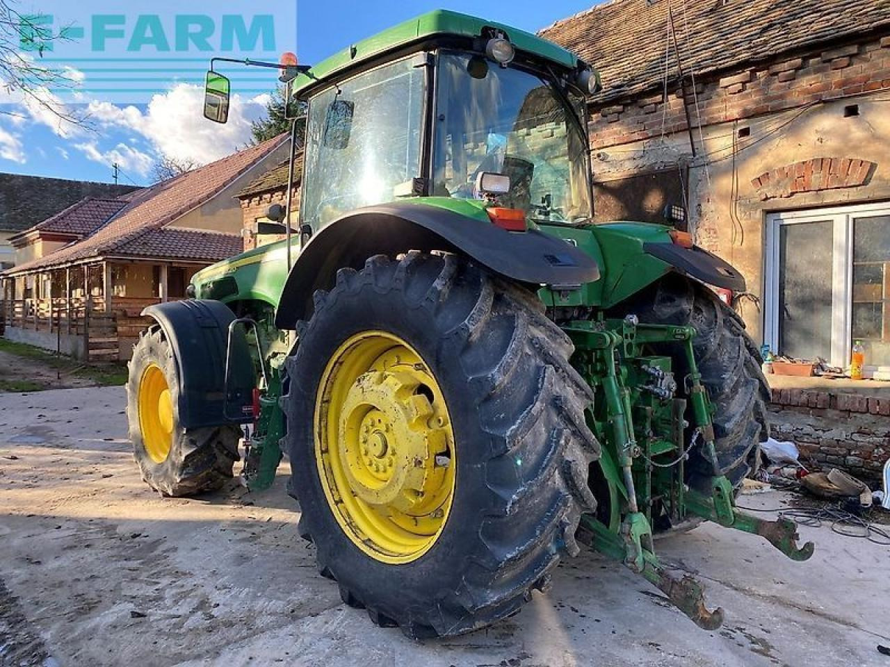 Traktor John Deere 8320: 6 kép.