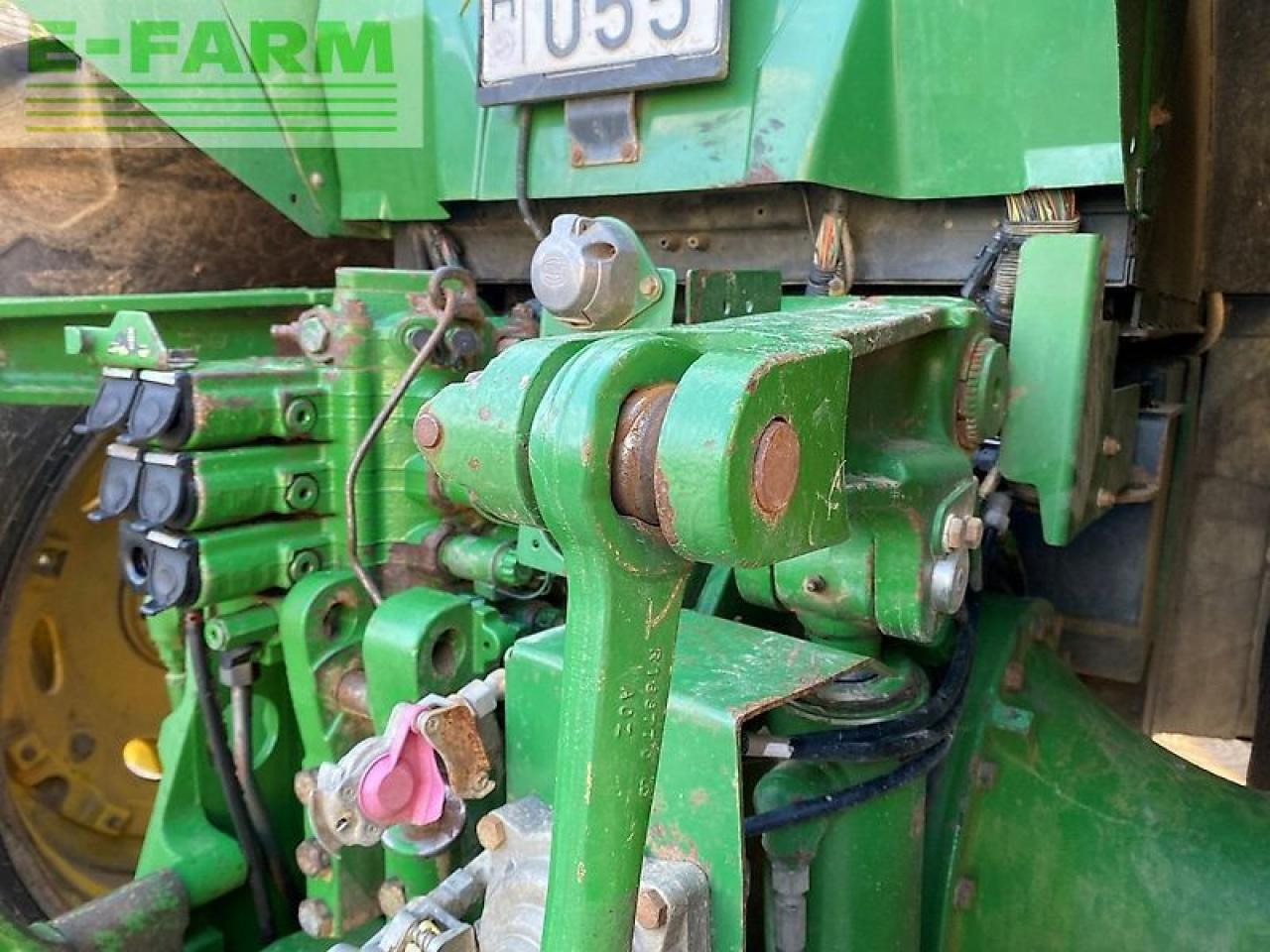 Traktor John Deere 8320: 18 kép.