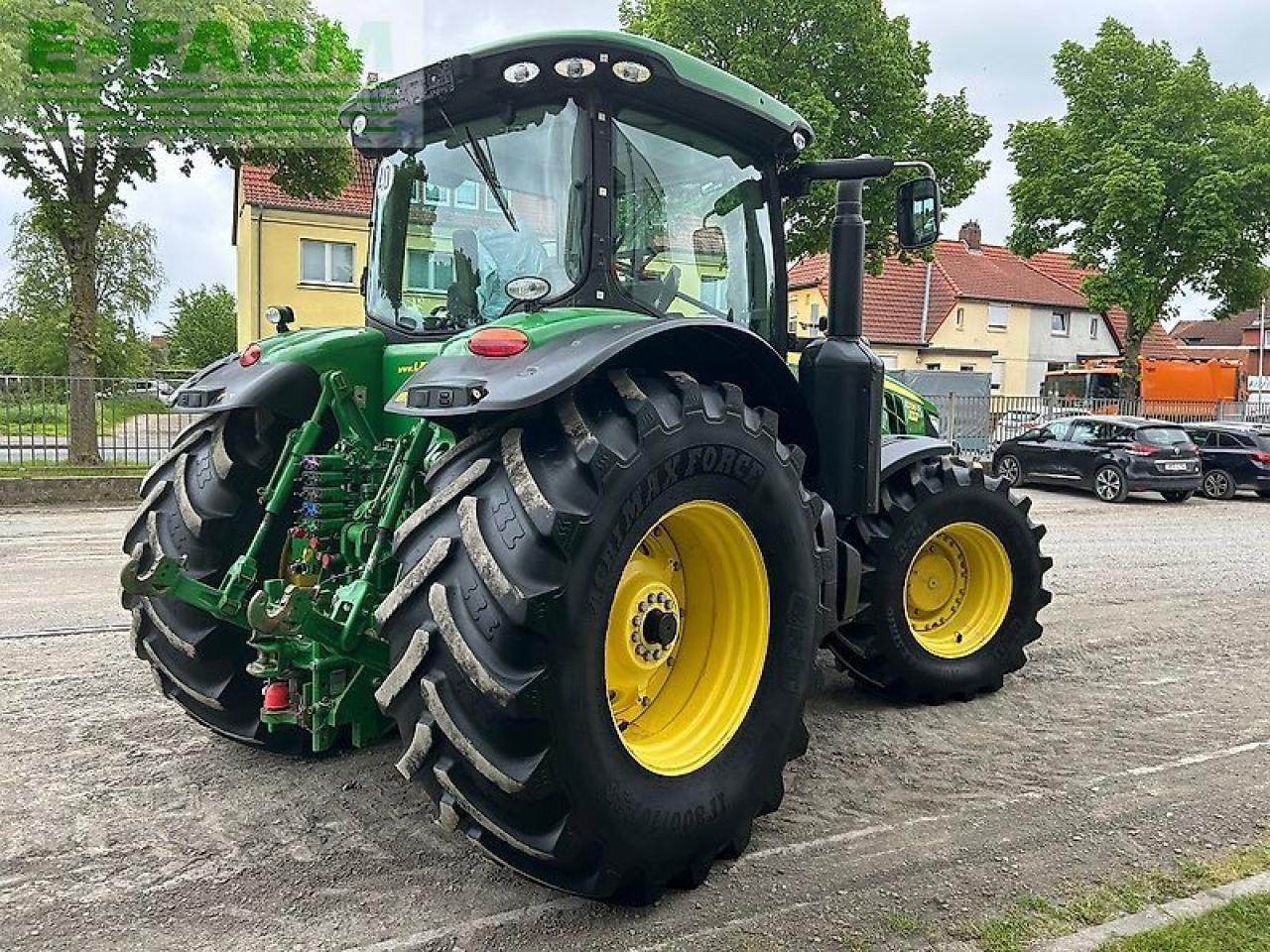 John Deere 8335 r - Traktor: 4 kép. John Deere 8335 r - Traktor: 4 kép.