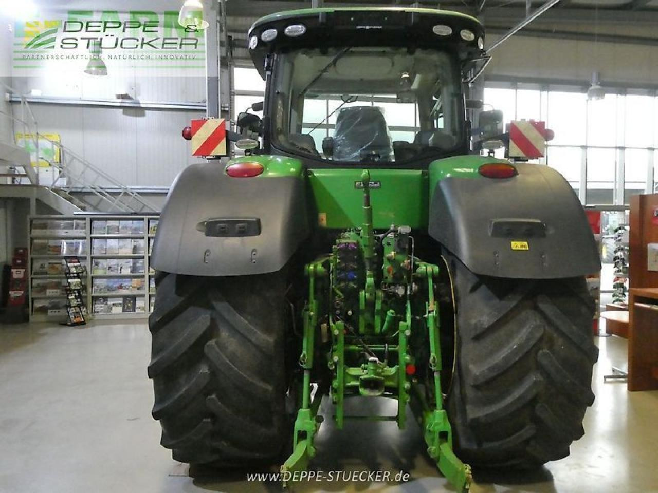 John Deere 8370r - Traktor: 4 kép. John Deere 8370r - Traktor: 4 kép.