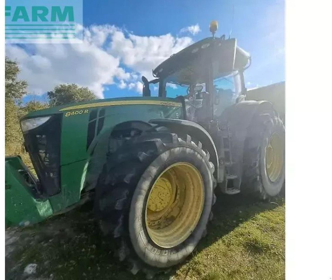 John Deere 8400r - Traktor: 2 kép. John Deere 8400r - Traktor: 2 kép.
