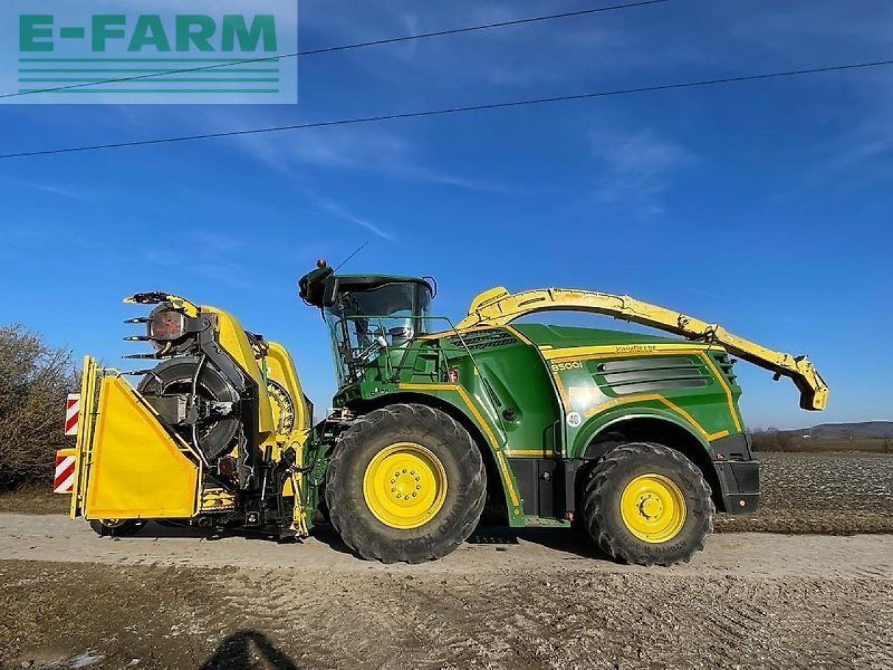 John Deere 8500 - Önjáró szecskázógép: 4 kép. John Deere 8500 - Önjáró szecskázógép: 4 kép.