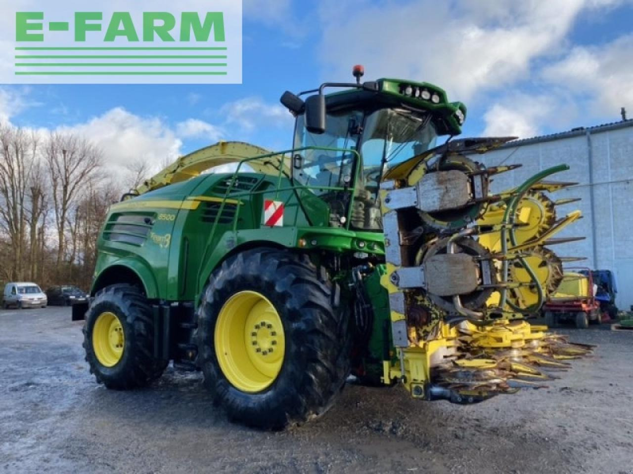John Deere 8500 - Önjáró szecskázógép: 3 kép. John Deere 8500 - Önjáró szecskázógép: 3 kép.