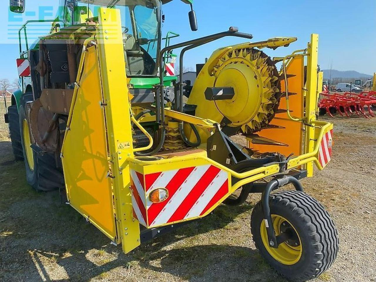 John Deere 8500 mit kemper 460 stalkbuster - Önjáró szecskázógép: 4 kép. John Deere 8500 mit kemper 460 stalkbuster - Önjáró szecskázógép: 4 kép.