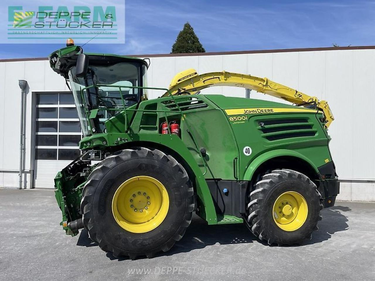 Önjáró szecskázógép John Deere 8500i mit kemper 475: 16 kép.