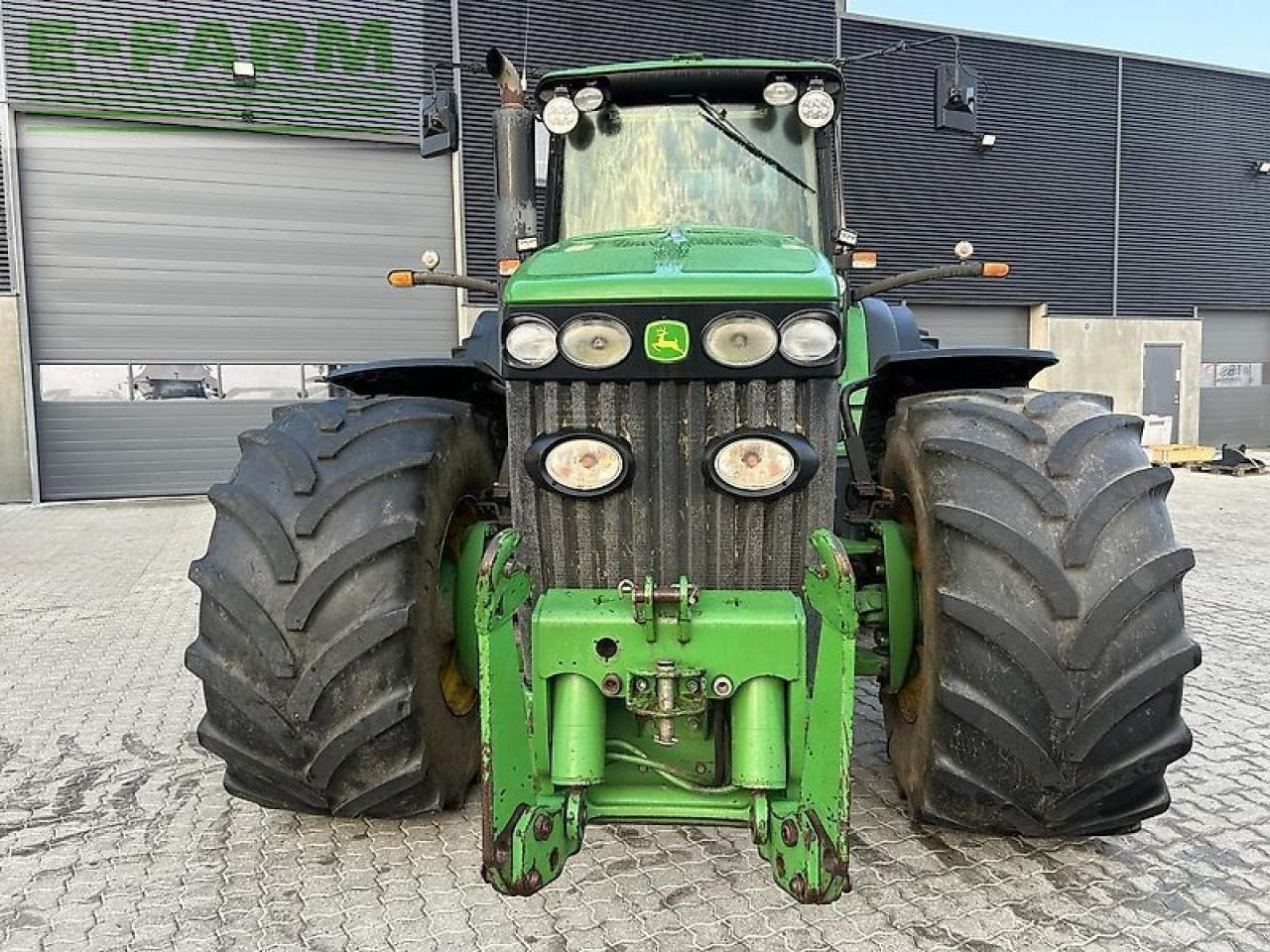 John Deere 8530 - Traktor: 4 kép. John Deere 8530 - Traktor: 4 kép.