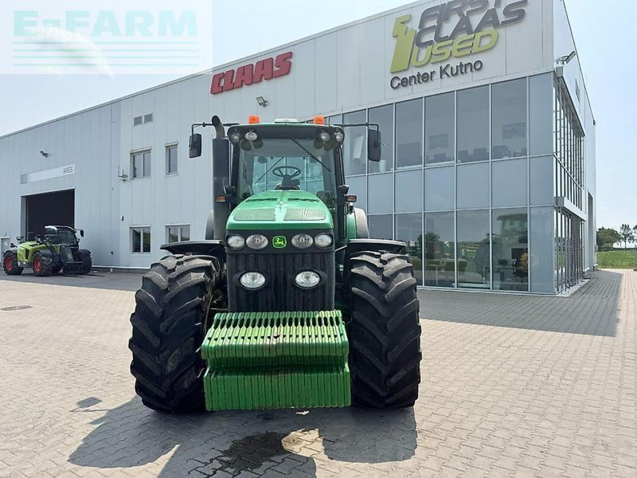 John Deere 8530 - Traktor: 2 kép. John Deere 8530 - Traktor: 2 kép.
