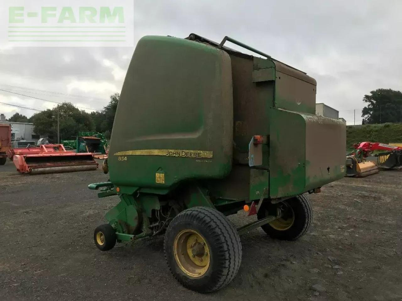 John Deere 854 rotoflow - Kocka bálázó: 3 kép. John Deere 854 rotoflow - Kocka bálázó: 3 kép.