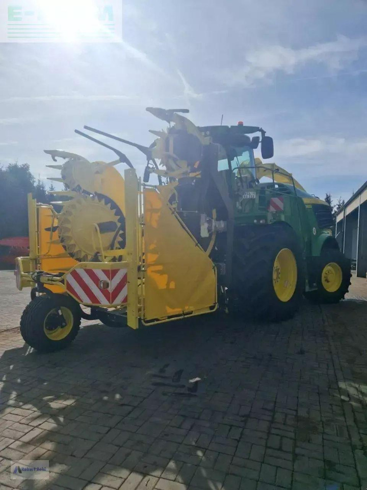 John Deere 8600 - Önjáró szecskázógép: 5 kép. John Deere 8600 - Önjáró szecskázógép: 5 kép.
