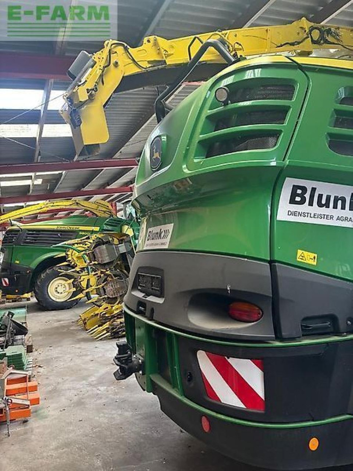John Deere 8600 - Önjáró szecskázógép: 4 kép. John Deere 8600 - Önjáró szecskázógép: 4 kép.