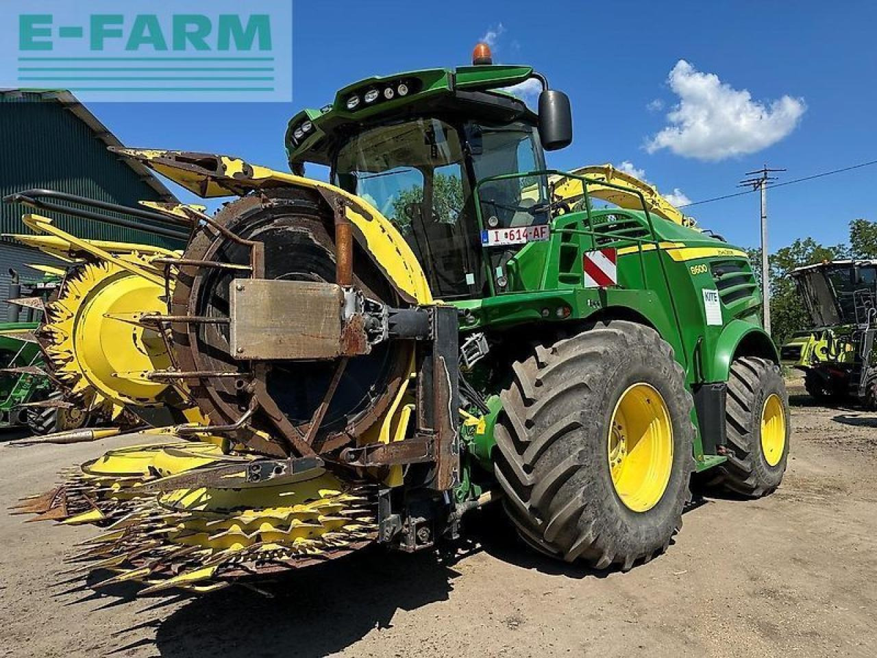 John Deere 8600 - Kombájn: 1 kép. John Deere 8600 - Kombájn: 1 kép.