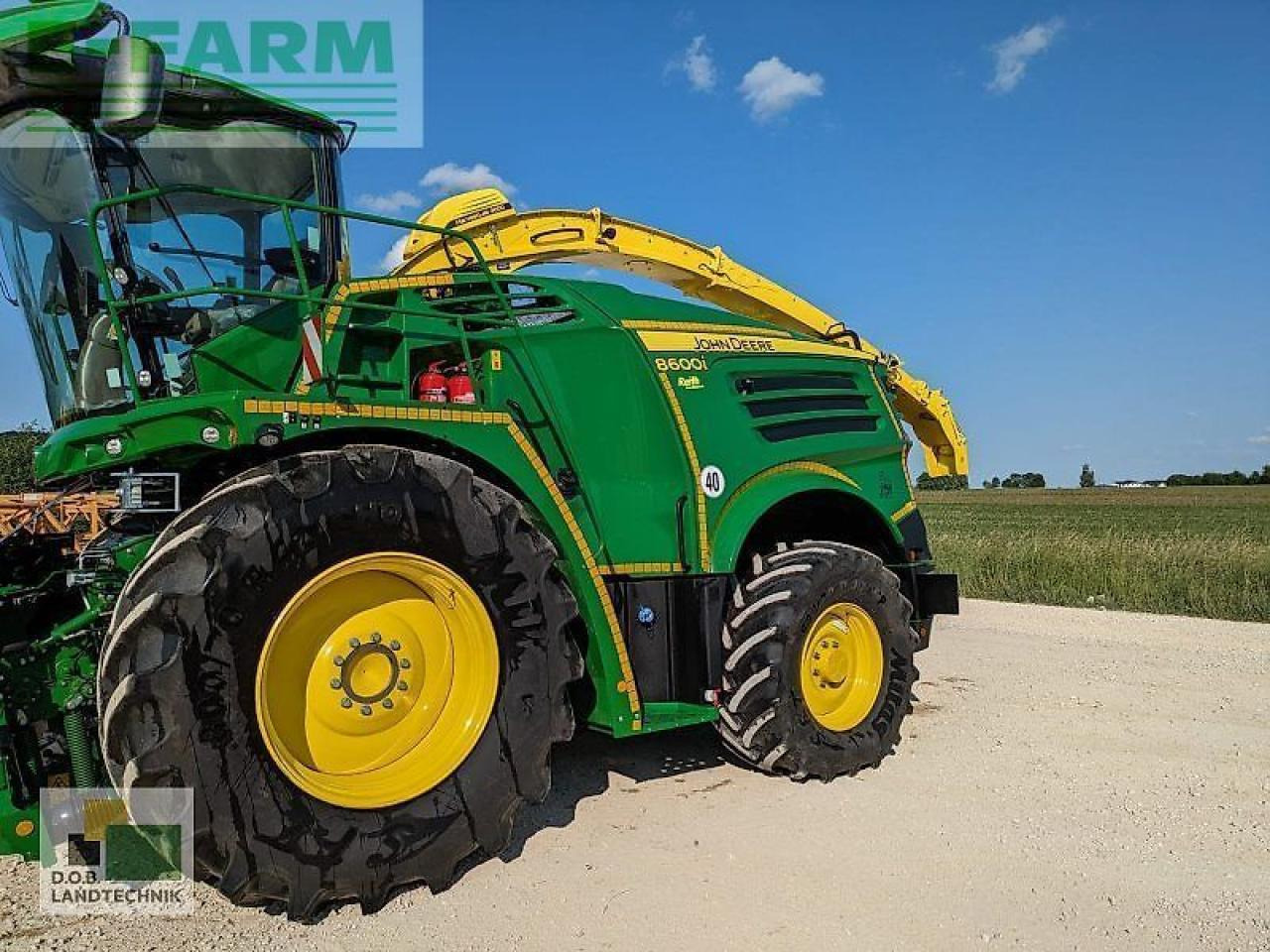 John Deere 8600i - Önjáró szecskázógép: 4 kép. John Deere 8600i - Önjáró szecskázógép: 4 kép.
